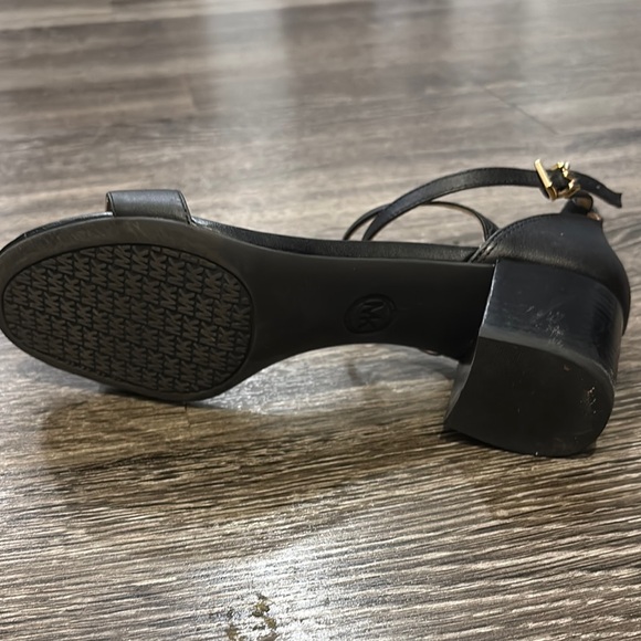 Elegant Black Women's Sandals - Picture 3 of 3